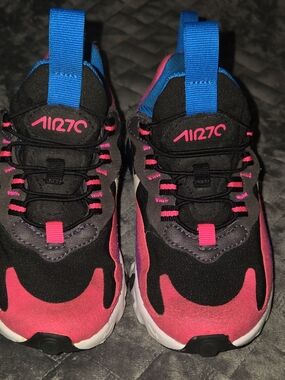 Kids Air270 Athletic Sneakers - Black & Pink
